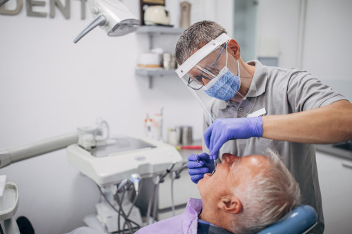 Odontologia em excesso: artigo alerta para exageros em diagnósticos e tratamentos dentários